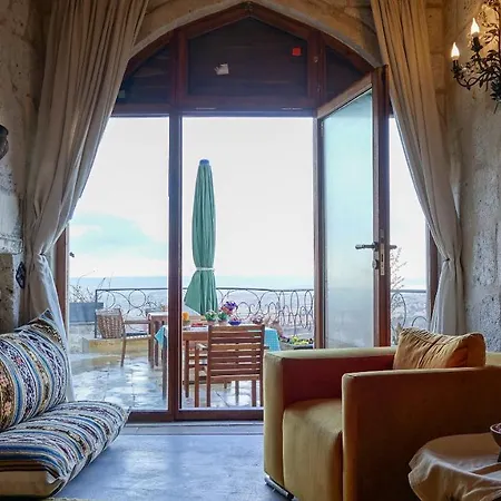 Pigeon Cappadocia Проживание в семье Учисар