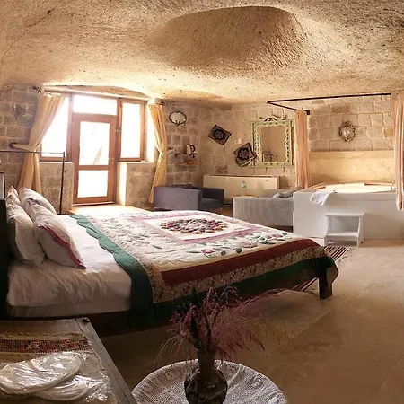 Pigeon Cappadocia * Учисар