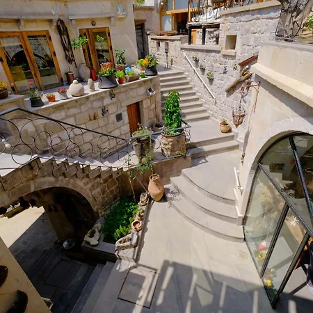 Pigeon Cappadocia Проживание в семье Учисар