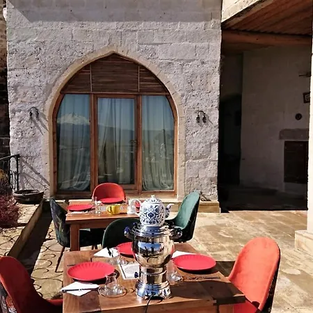 Pigeon Cappadocia Учисар